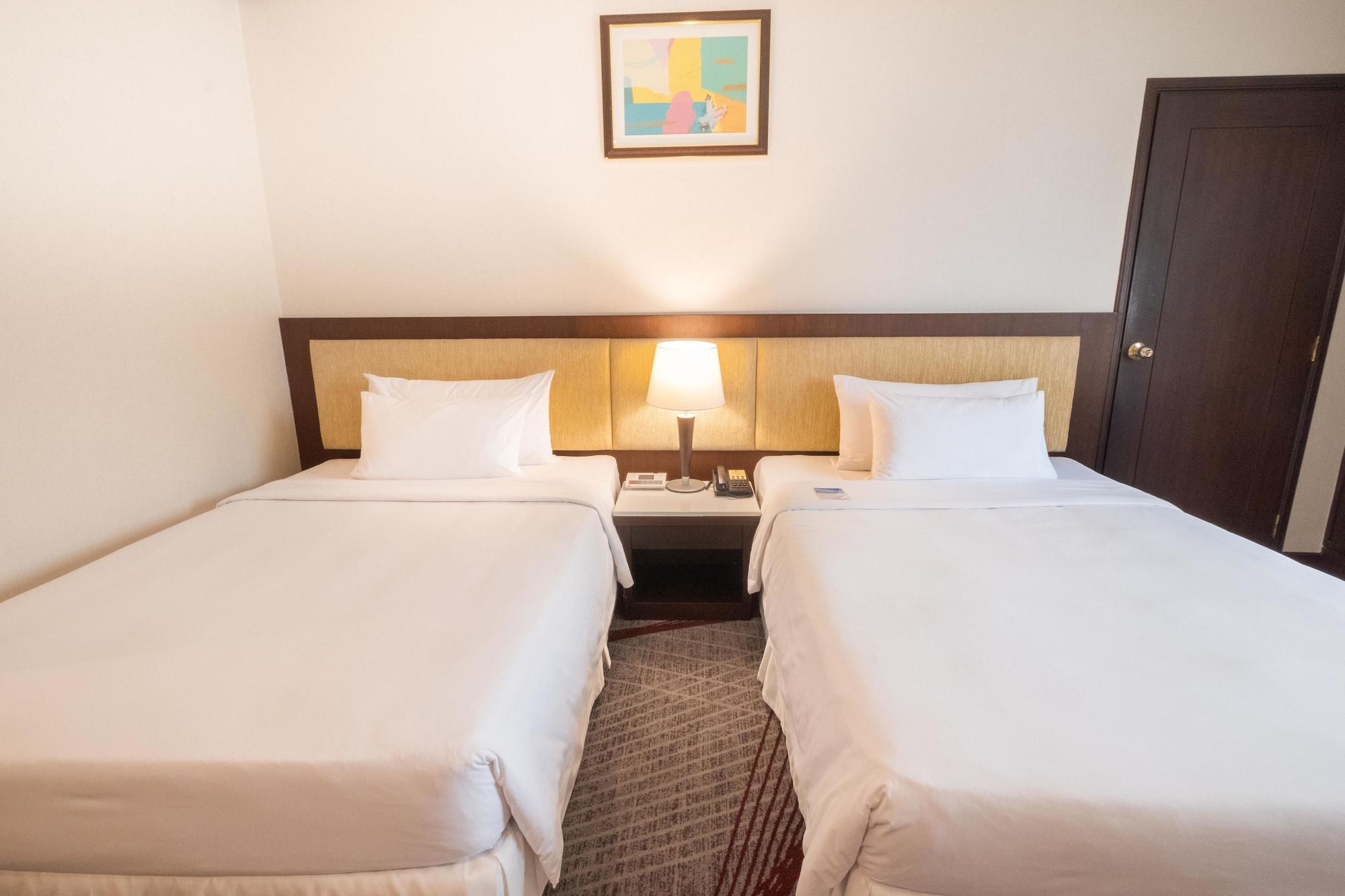 Zenith Sukhumvit Hotel Bangkok Esterno foto