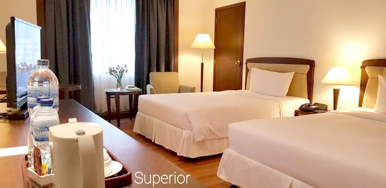 Zenith Sukhumvit Hotel Bangkok Esterno foto