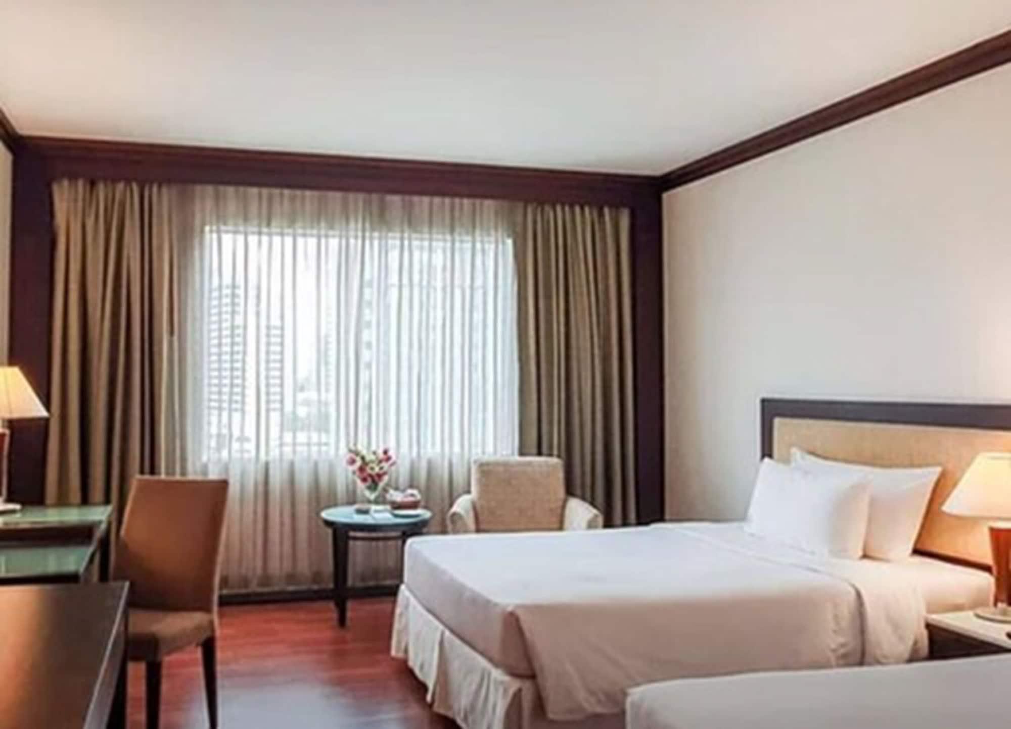 Zenith Sukhumvit Hotel Bangkok Esterno foto