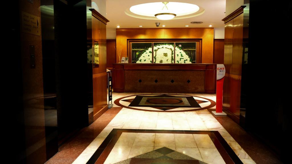 Zenith Sukhumvit Hotel Bangkok Esterno foto