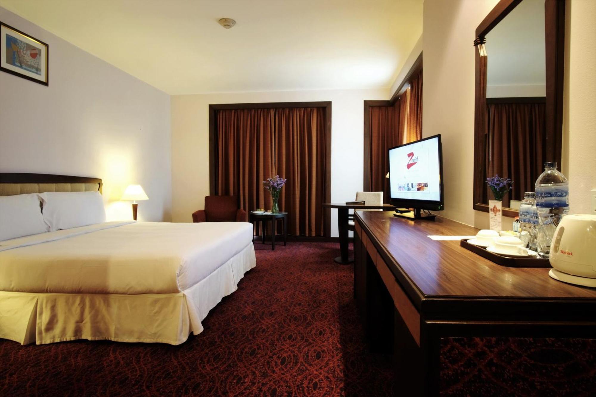 Zenith Sukhumvit Hotel Bangkok Esterno foto