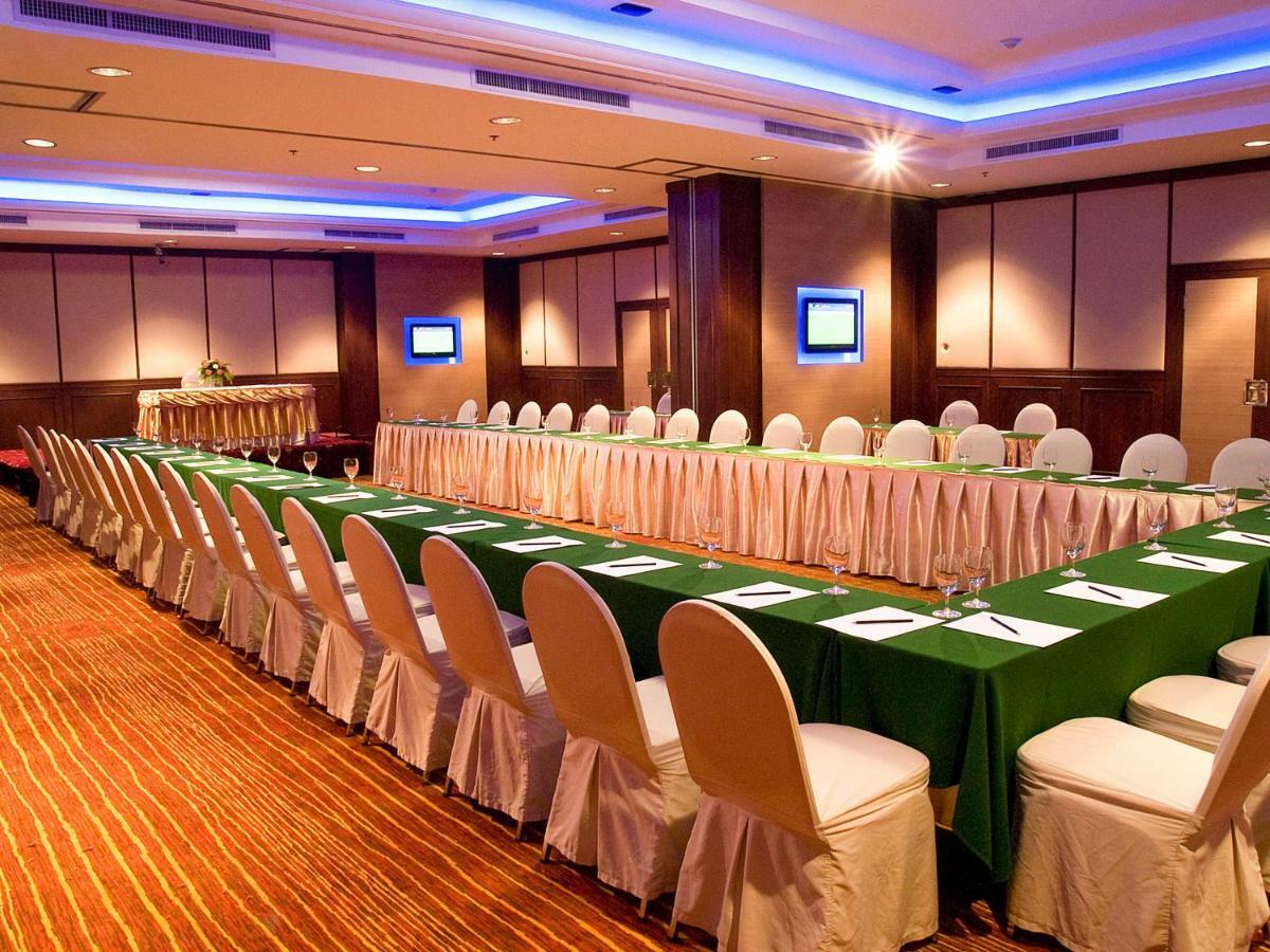 Zenith Sukhumvit Hotel Bangkok Esterno foto