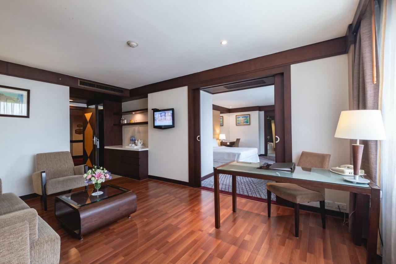 Zenith Sukhumvit Hotel Bangkok Esterno foto