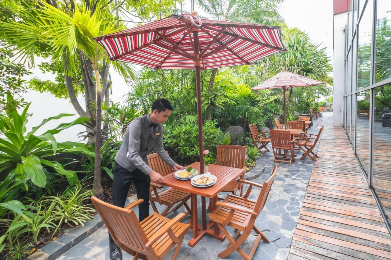 Zenith Sukhumvit Hotel Bangkok Esterno foto